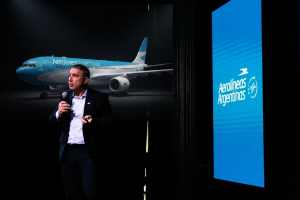 A partir de enero de 2027, Aerolíneas Argentinas sumará Curazao y Cartagena a su red de rutas 